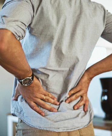 Dolor de espalda llamado, dolor de la bruja